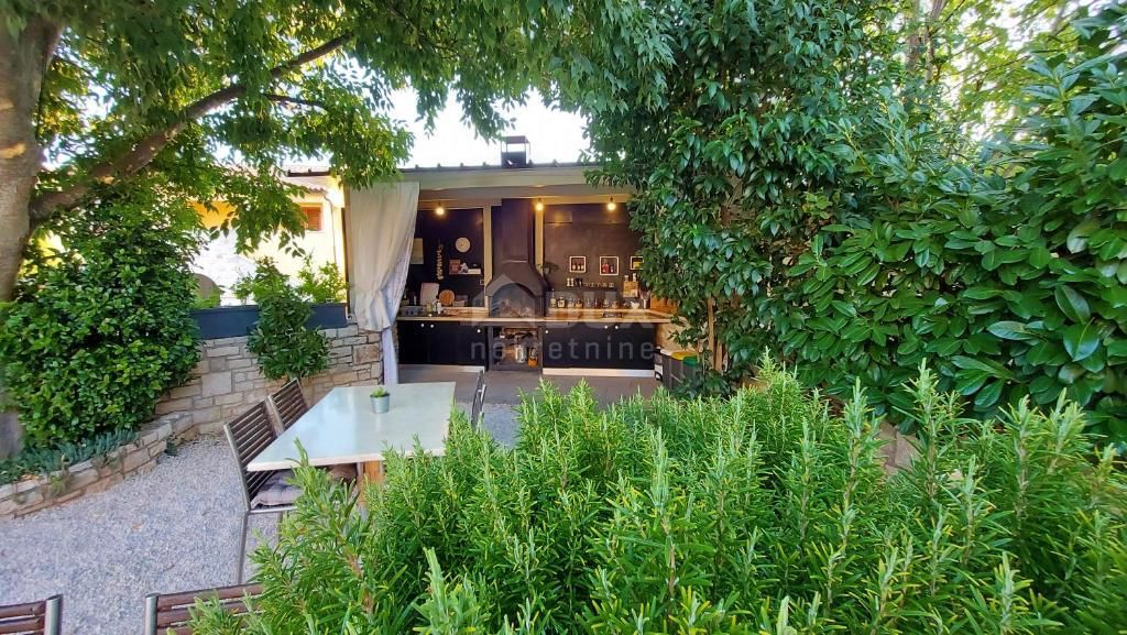 ISTRIA, BALE - Moderna villa bifamiliare