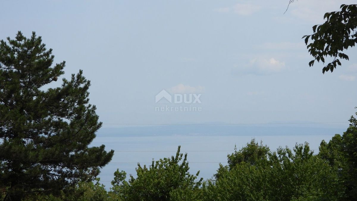 OPATIJA, BREGI - terreno edificabile di 1945m2 con vista sul mare per un edificio commerciale-residenziale o residenziale - appartamenti/casa familiare/villa/casa in affitto - vacanze con piscina