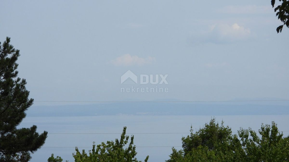 OPATIJA, BREGI - terreno edificabile di 1945m2 con vista sul mare per un edificio commerciale-residenziale o residenziale - appartamenti/casa familiare/villa/casa in affitto - vacanze con piscina