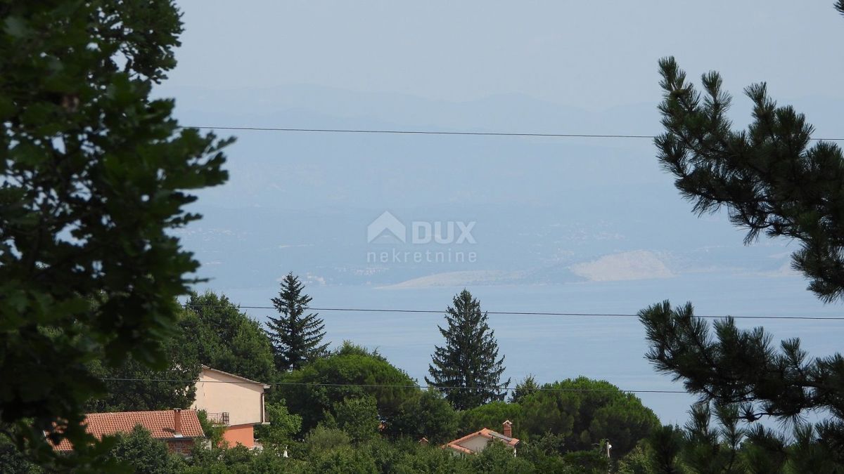 OPATIJA, BREGI - terreno edificabile di 1945m2 con vista sul mare per un edificio commerciale-residenziale o residenziale - appartamenti/casa familiare/villa/casa in affitto - vacanze con piscina