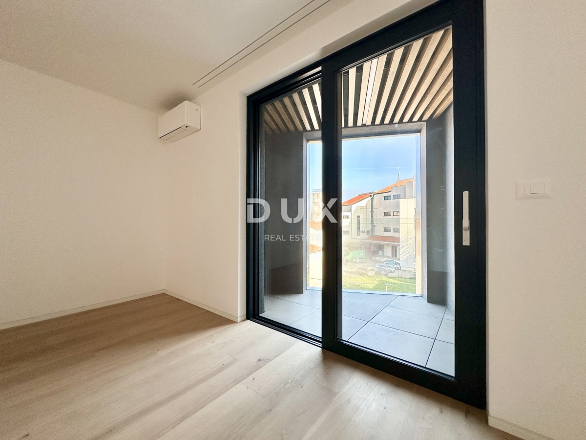 UMAGO, CENTRO - Appartamento in lussuosa costruzione nuova, prima fila al mare