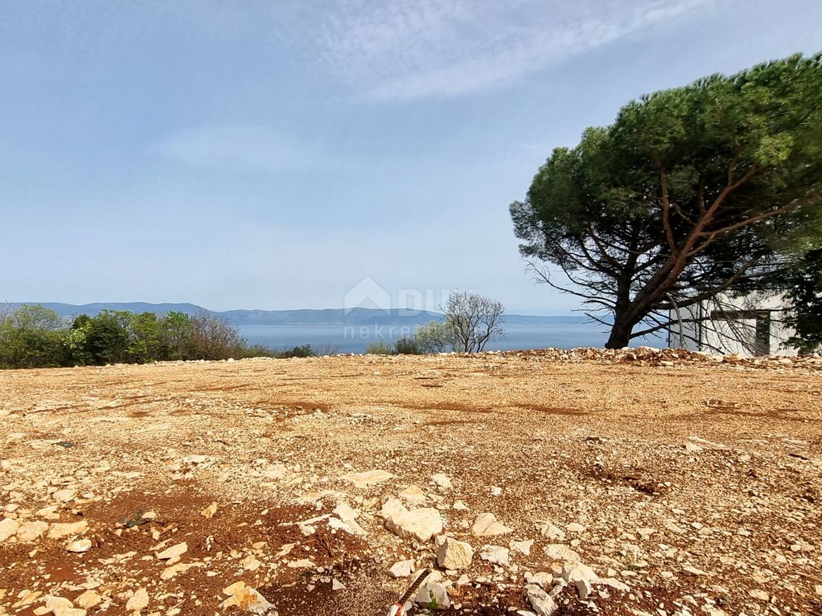 ISTRIA, RABAC - Terreno con concessione edilizia e vista mare