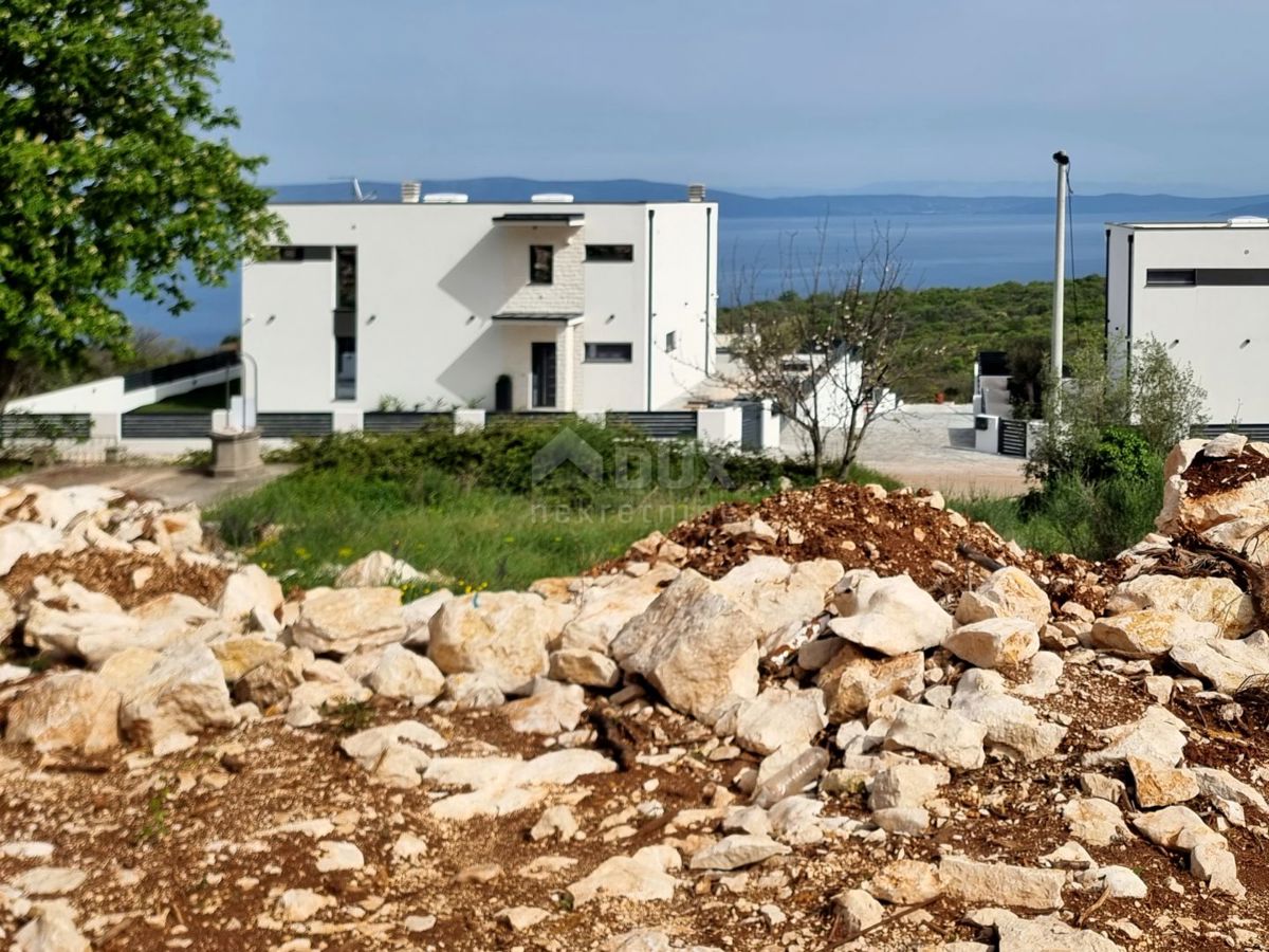 ISTRIA, RABAC - Terreno con concessione edilizia e vista mare