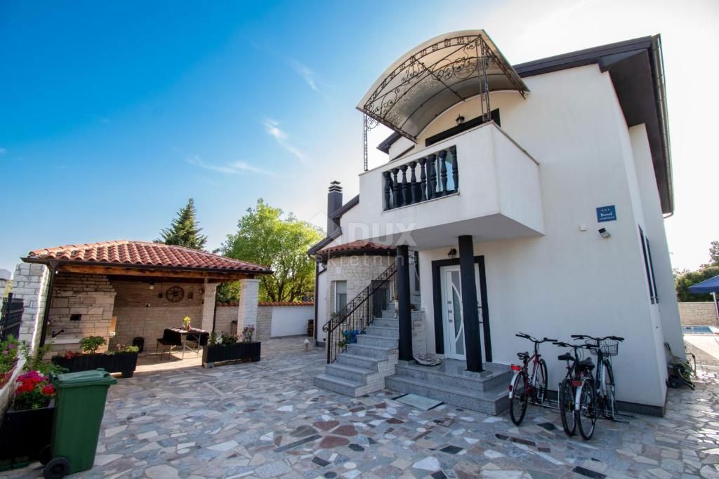 Casa Veli vrh, Pula, 260m2