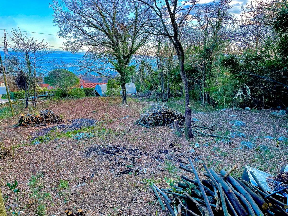 OPATIJA, IKA - terreno edificabile per una casa o edificio con vista sul mare vicino al mare e ad Opatija