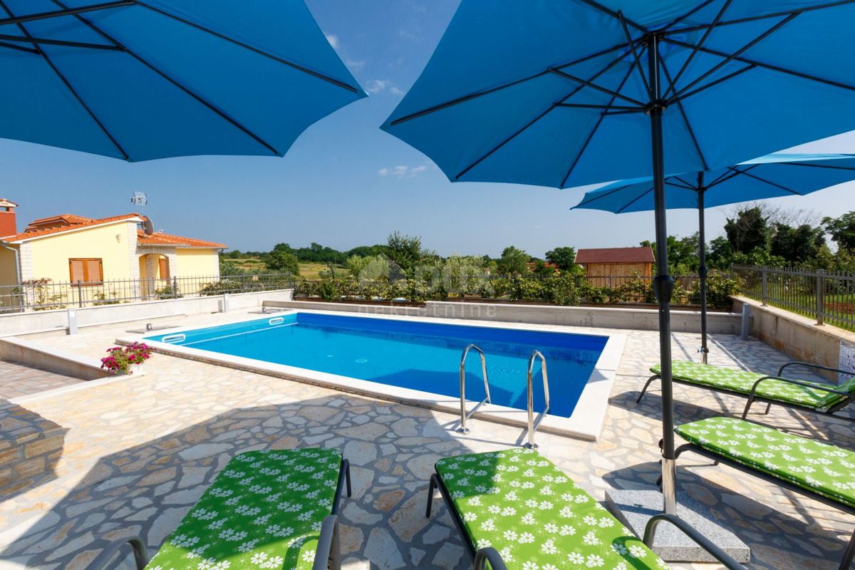 POREČ- KAŠTELIR, LABINCI- villa urbana, 110 m2, ideale in affitto!