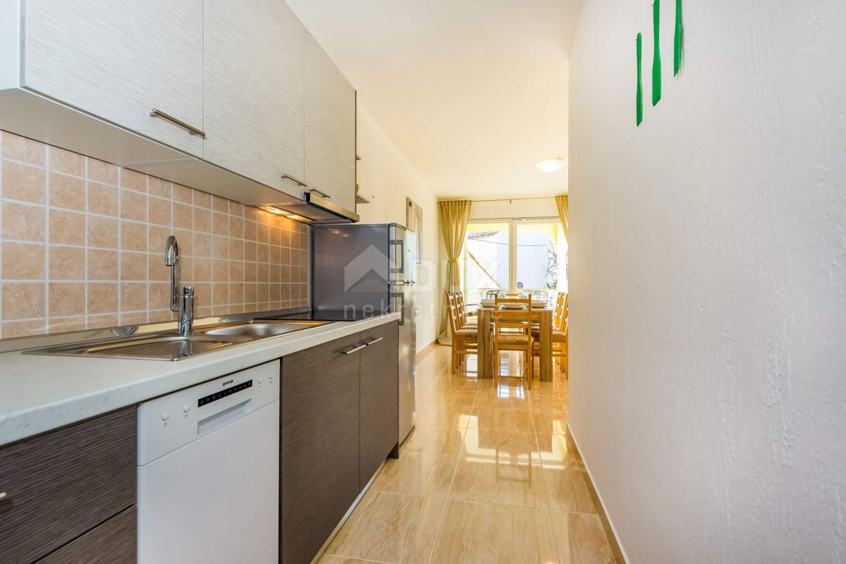 CRIKVENICA, DRAMALJ - Villa di nuova costruzione con piscina