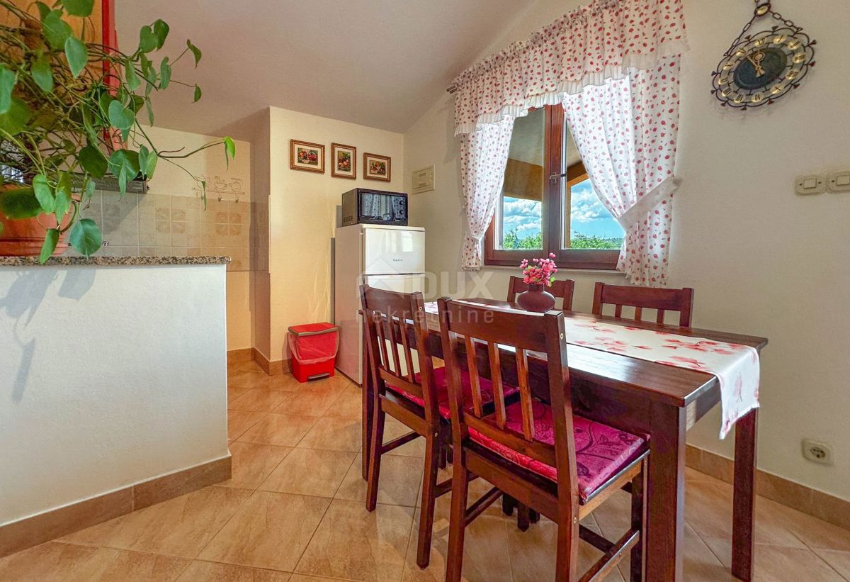 RIBNICA, OBROVAC - OCCASIONE! Casa 1a fila al mare + barca e posto barca