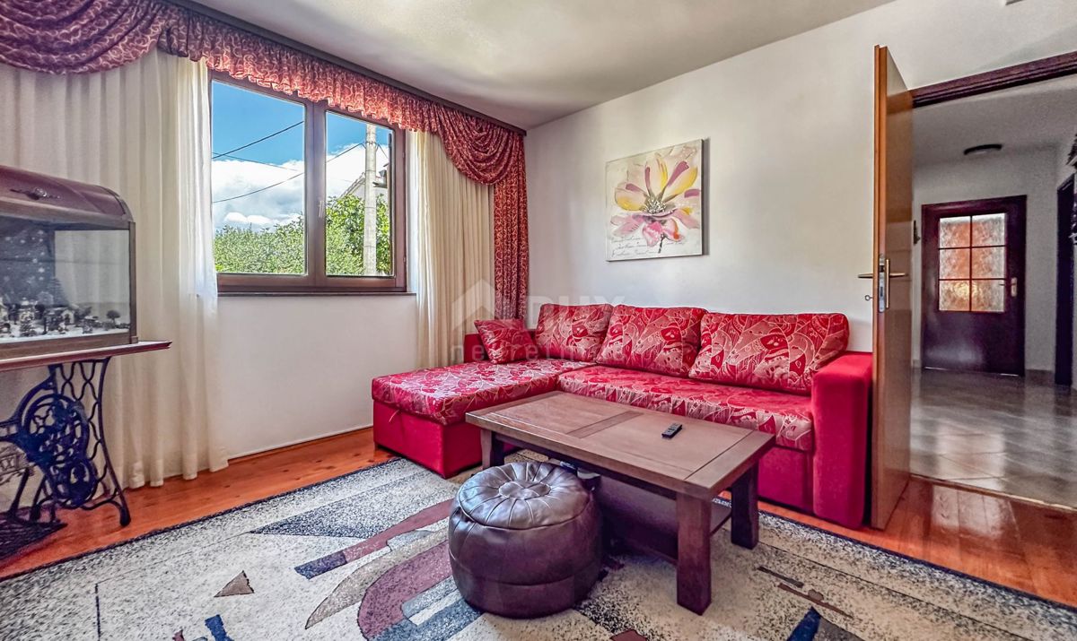 RIBNICA, OBROVAC - OCCASIONE! Casa 1a fila al mare + barca e posto barca