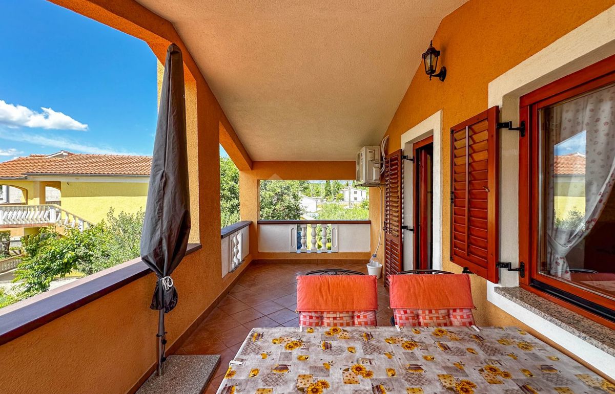 RIBNICA, OBROVAC - OCCASIONE! Casa 1a fila al mare + barca e posto barca