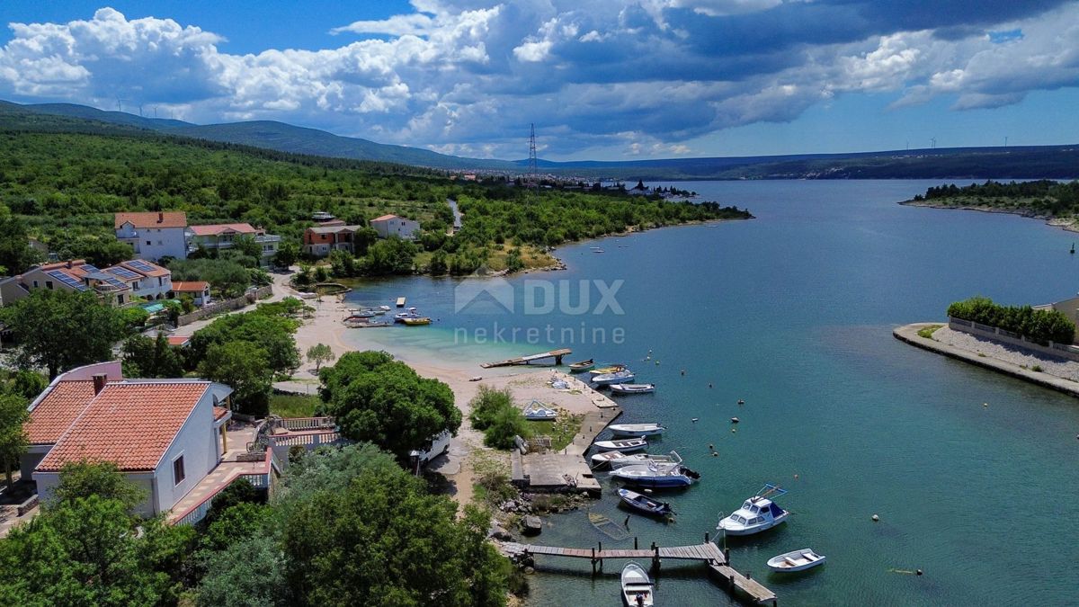 RIBNICA, OBROVAC - OCCASIONE! Casa 1a fila al mare + barca e posto barca