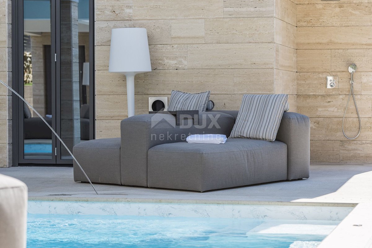 ZADAR, VRSI - Lussuose ville gemelle 1a fila al mare