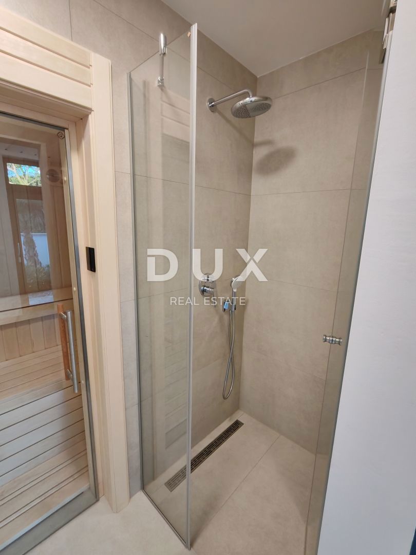 ZADAR, ZATON - Villa bifamiliare di lusso con piscina riscaldata, sauna e palestra! Nuova costruzione! A1