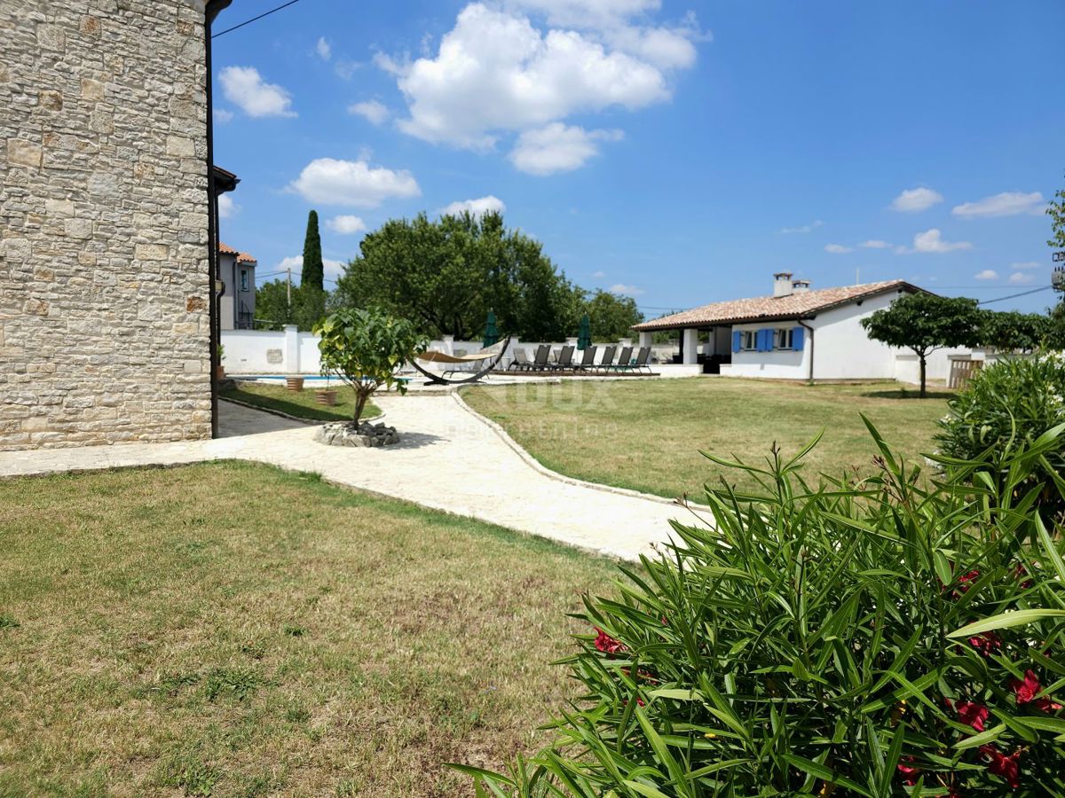 ISTRIA, FILIPPINE - Esclusiva villa in pietra con ampio giardino