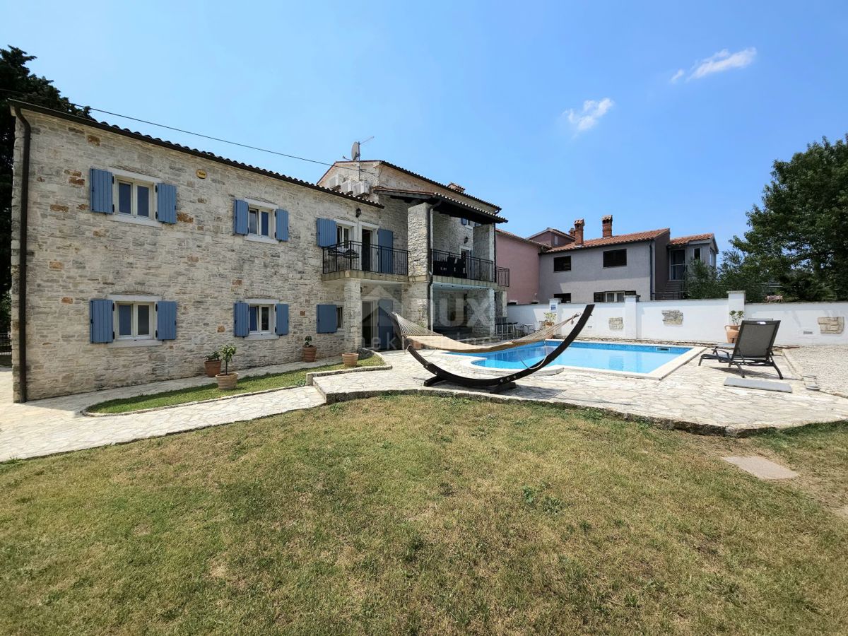 ISTRIA, FILIPPINE - Esclusiva villa in pietra con ampio giardino