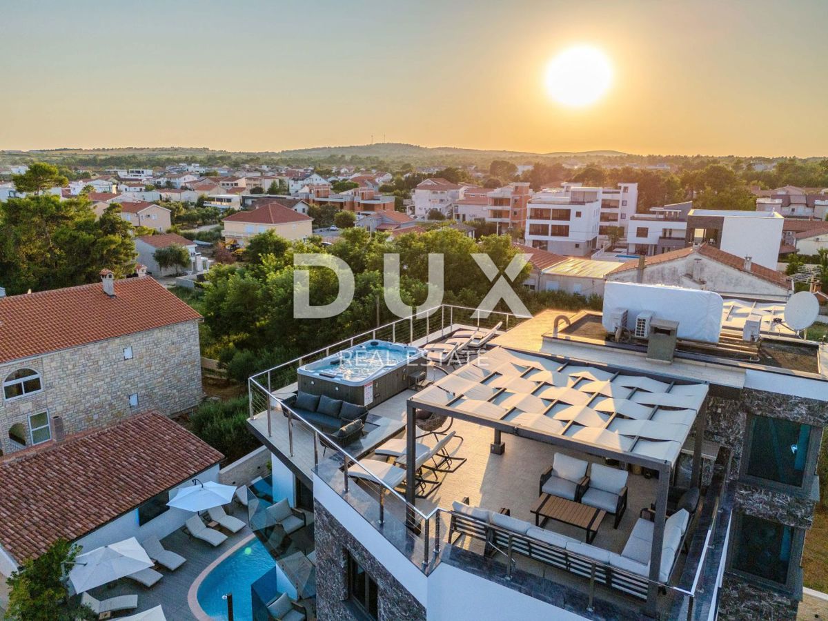 ZADAR, VIR - Villa di lusso con incredibile vista sul mare a 150 metri dalla spiaggia!