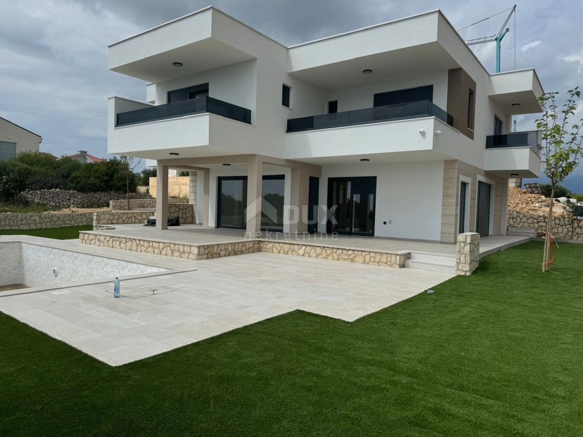 ISOLA DI PAG, NOVALJA casa con piscina e vista fantastica in costruzione