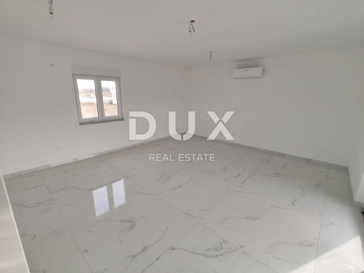 ZADAR, PRIVLAKA - Nuova costruzione! Stupendo attico a soli 140 metri dalla spiaggia con un'irresistibile vista mare! S3