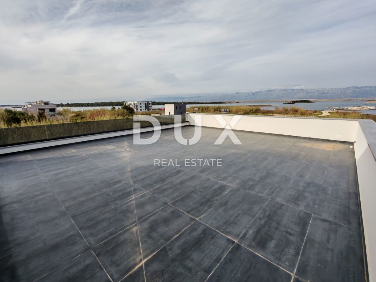 ZADAR, PRIVLAKA - Nuova costruzione! Stupendo attico a soli 140 metri dalla spiaggia con un'irresistibile vista mare! S3