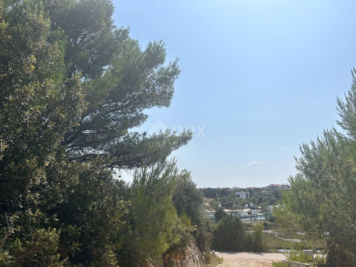 ZADAR, ZATON - Terreno edificabile, prima fila al mare