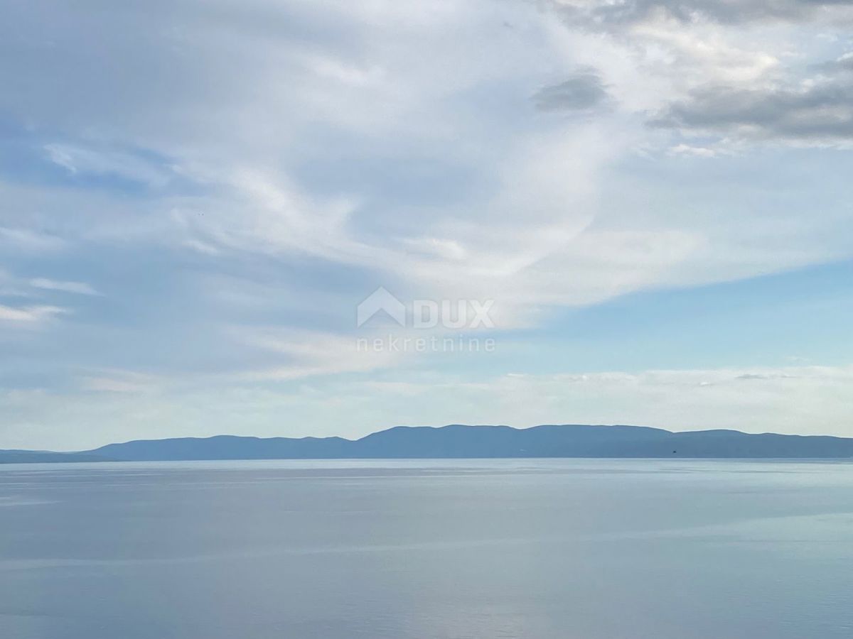 RIJEKA, KOSTRENA - terreno 2.106 m2 con vista mare - a soli 230 metri dal mare! OPPORTUNITÀ!