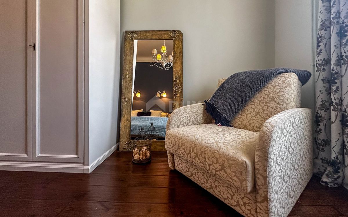 RIJEKA, CENTRO - appartamento, 2 camere da letto + bagno, DECORATO E ARREDATO!!!