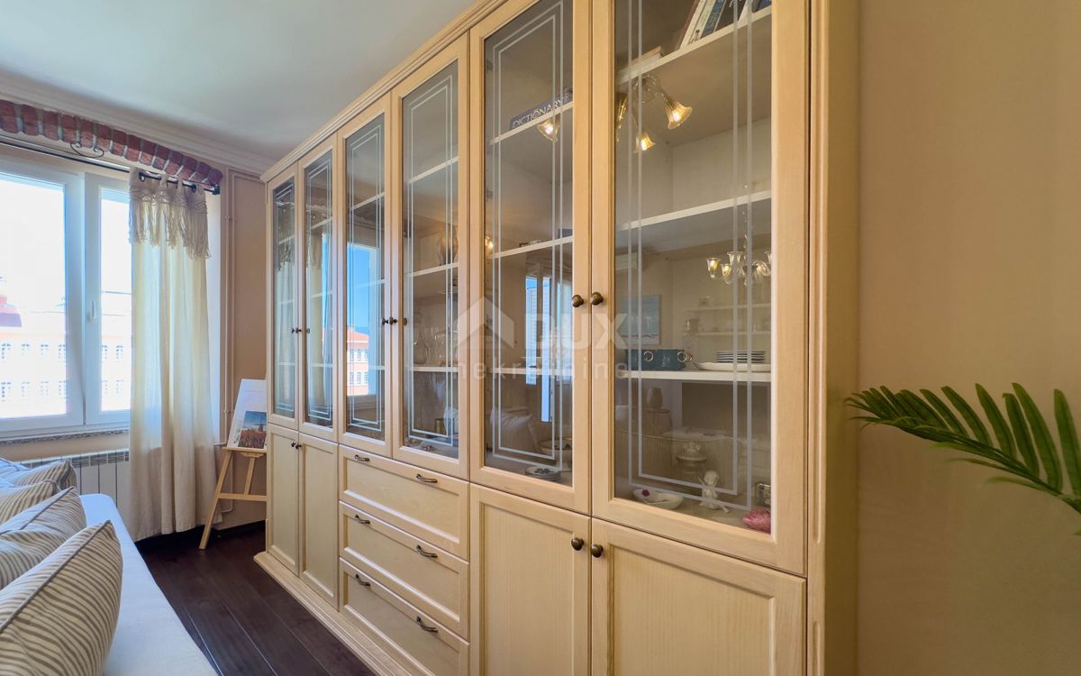 RIJEKA, CENTRO - appartamento, 2 camere da letto + bagno, DECORATO E ARREDATO!!!