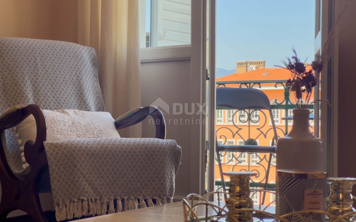 RIJEKA, CENTRO - appartamento, 2 camere da letto + bagno, DECORATO E ARREDATO!!!