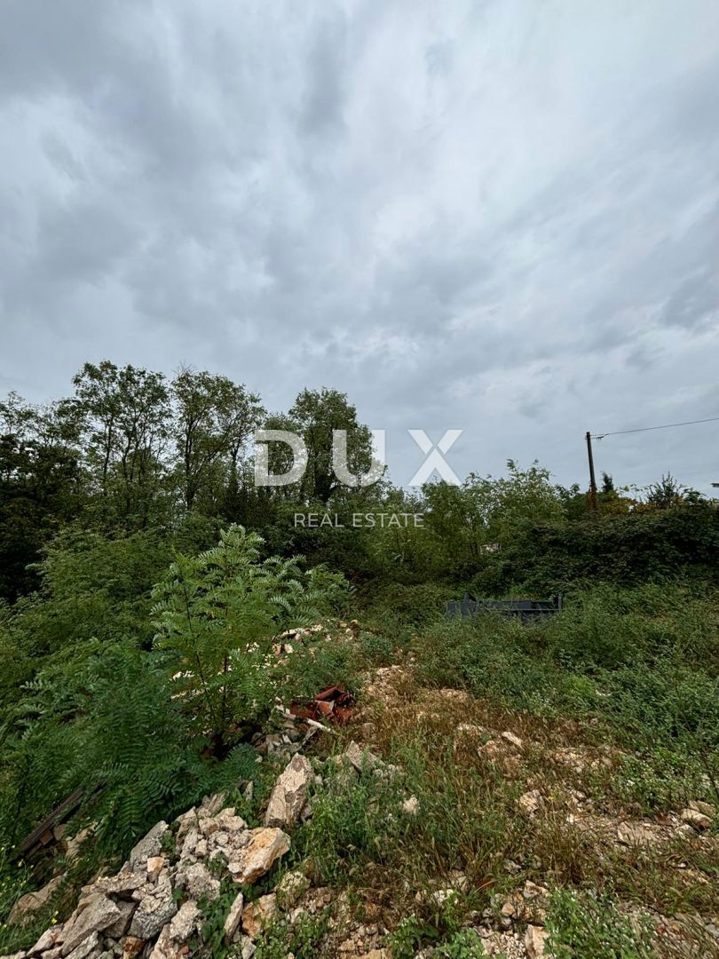 ISTRIA, KANFANAR - Terreno abbinabile vicino al centro del paese