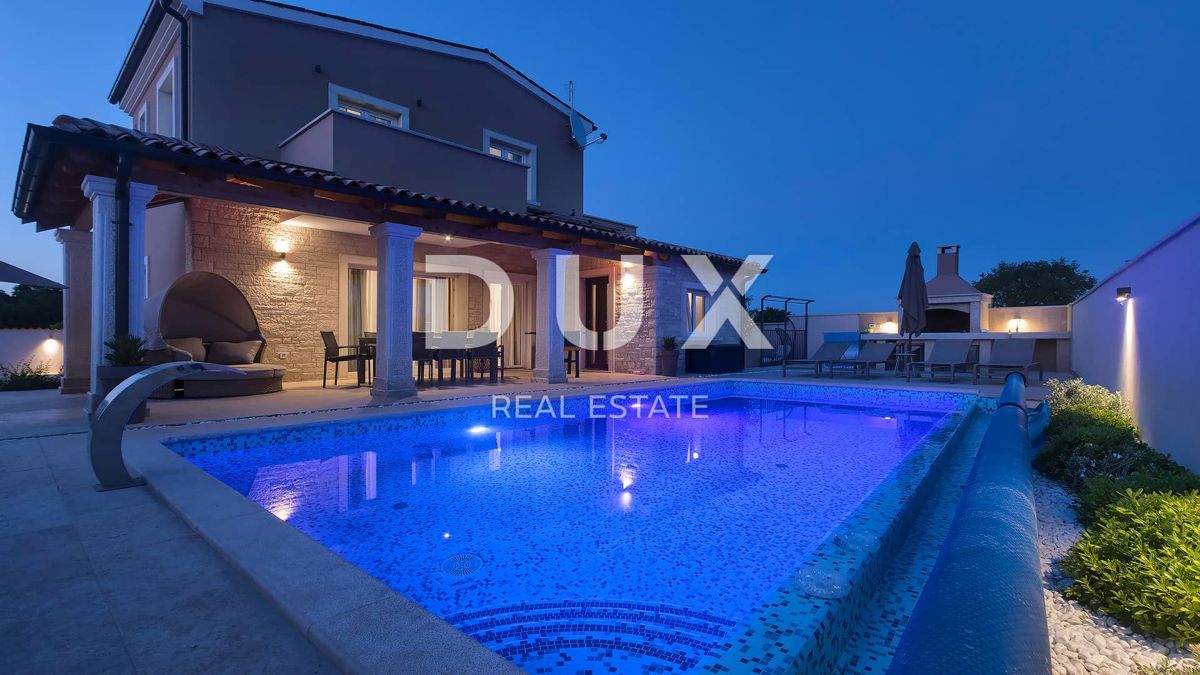 ISTRIA, LIŽNJAN - Bella villa con piscina all'estremità del paese