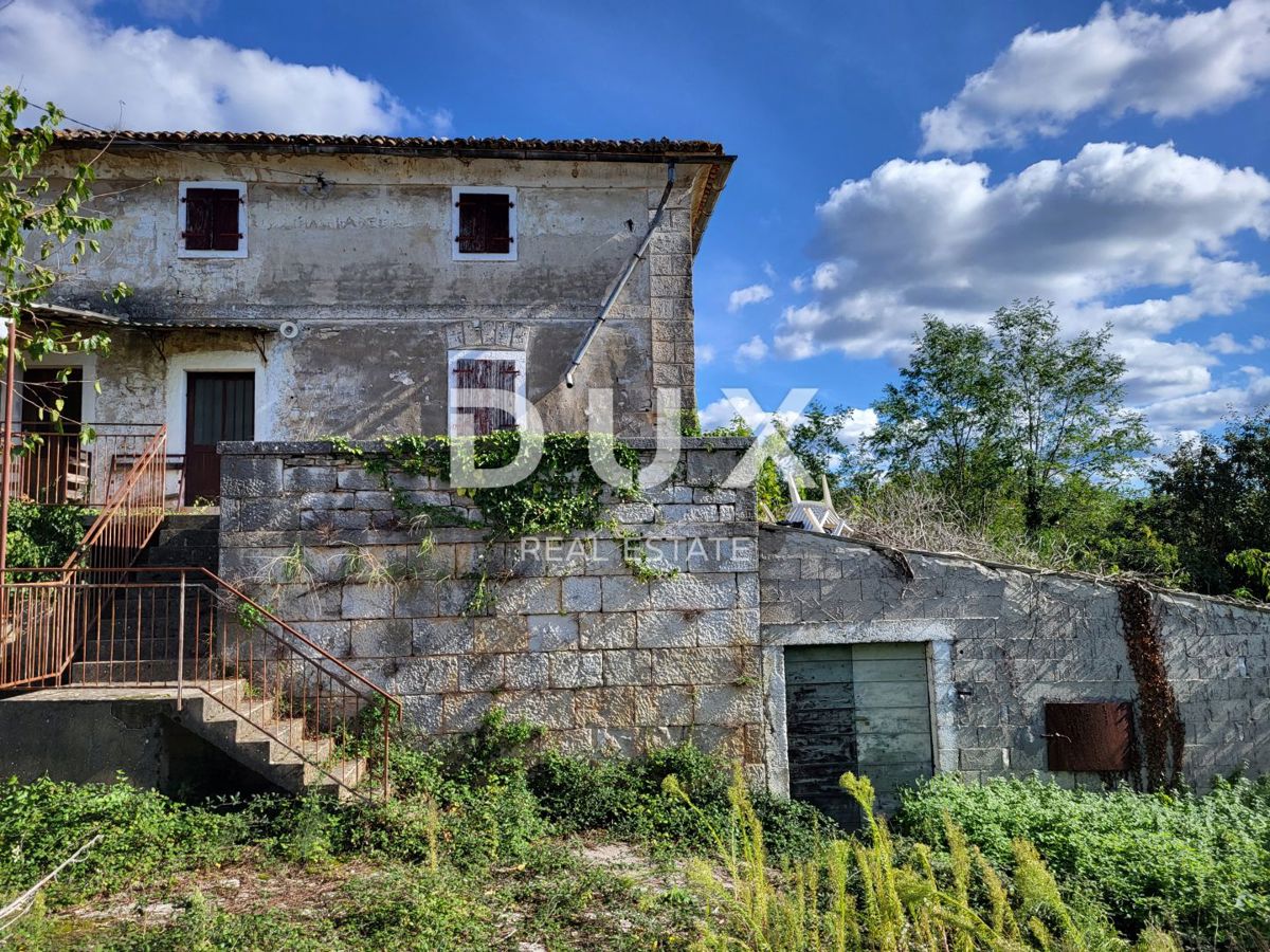 ISTRIA, VIŠNJAN - Casa indipendente in pietra da adattare