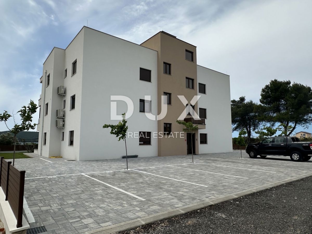 ZADAR, TURANJ - Appartamento con giardino vicino al mare S2