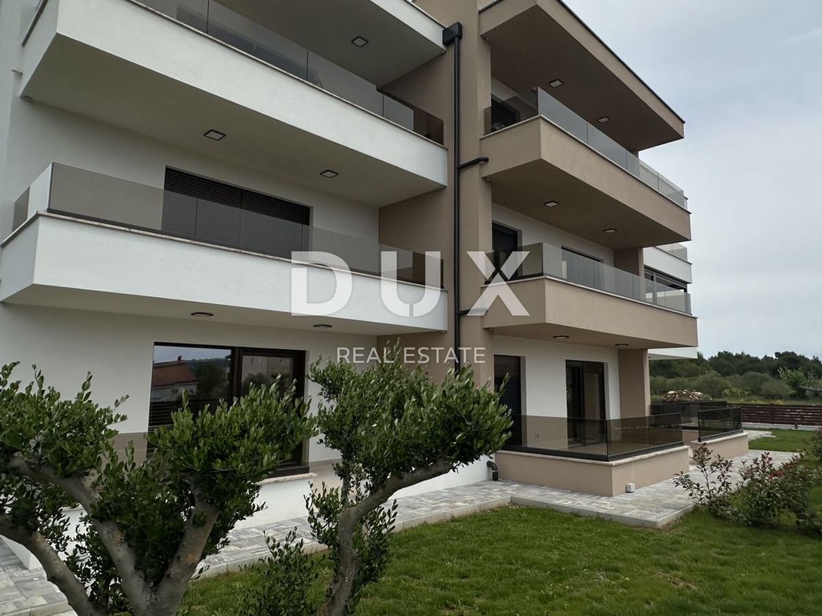 ZADAR, TURANJ - Appartamento con giardino vicino al mare S2