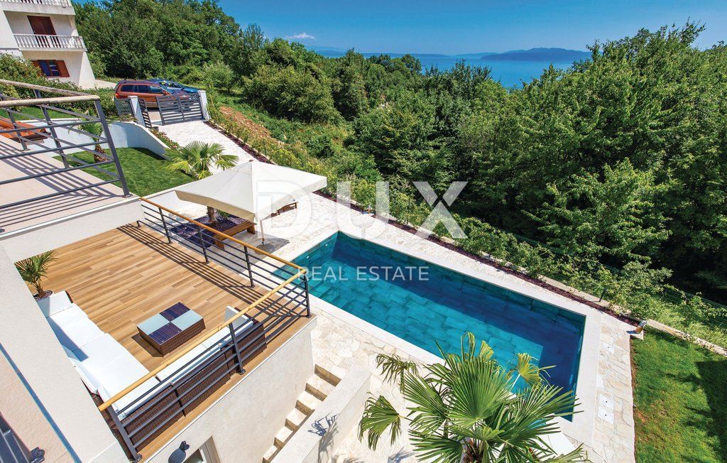 OPATIJA - BREGI - casa / villa 240m2 con vista mare e piscina + 800m2 ambiente paesaggistico