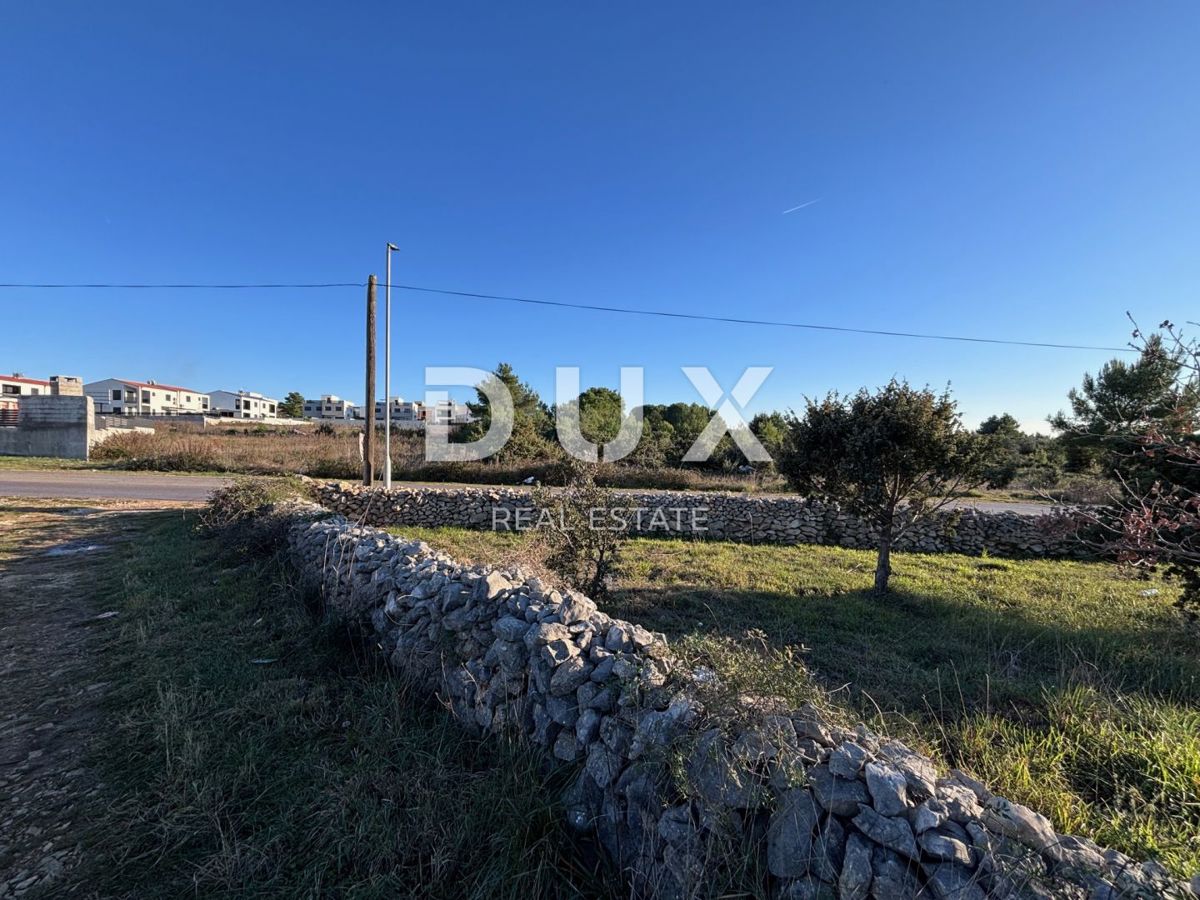 ZADAR, VRSI - Terreno edificabile con vista mare