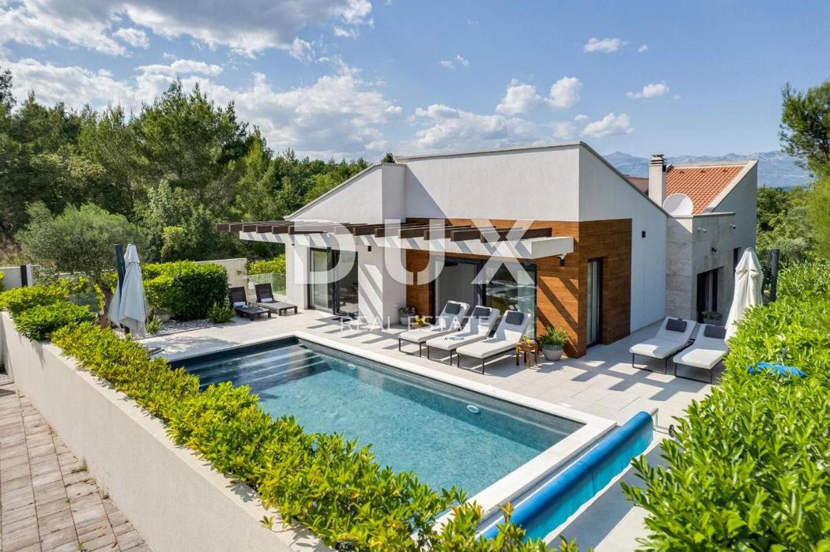 ZADAR, PRIDRAGA - Villa di lusso con piscina vicino al mare