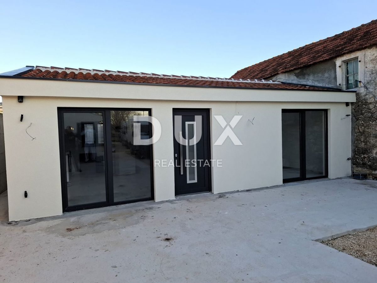 ZADAR, ŽERAVA - Bella casa con annesso in una posizione tranquilla