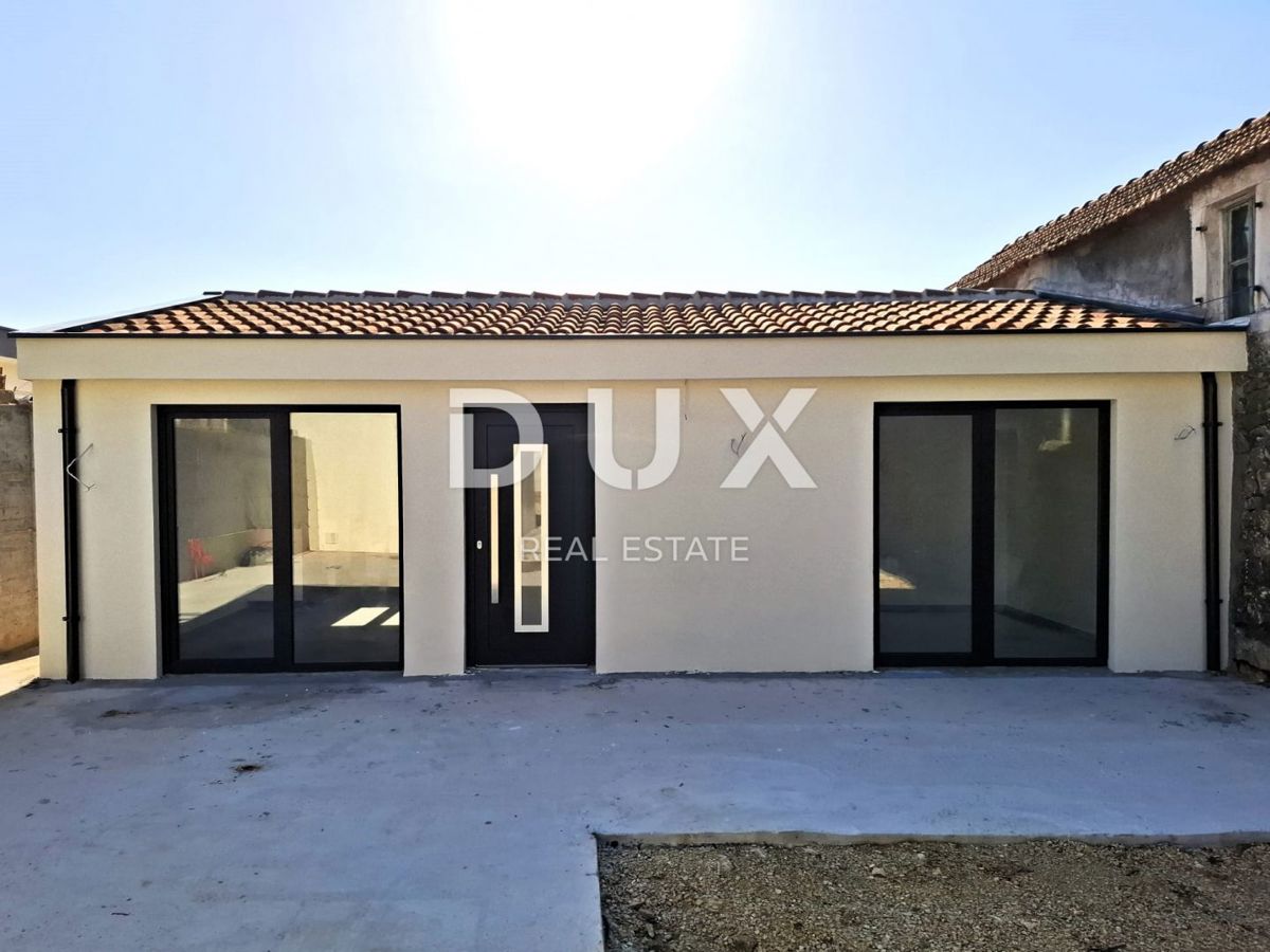 ZADAR, ŽERAVA - Bella casa con annesso in una posizione tranquilla