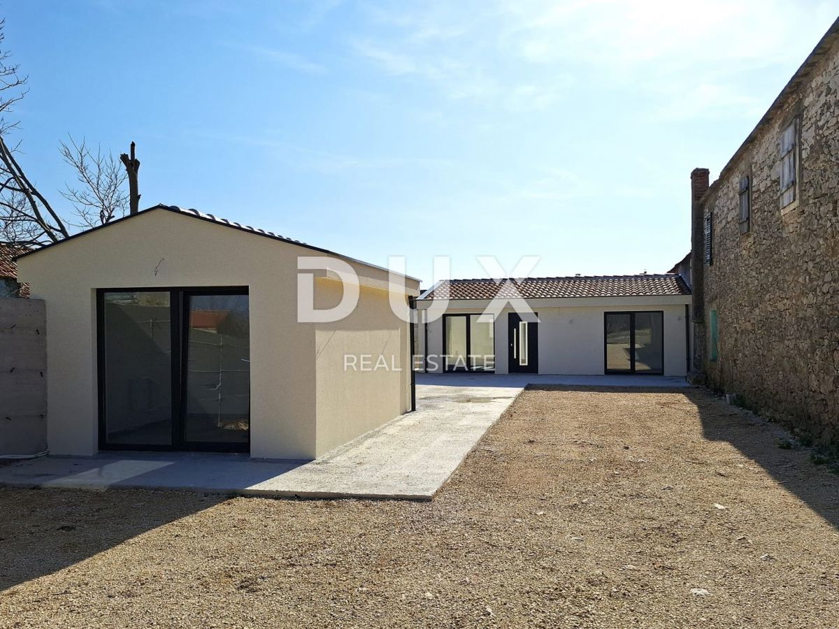 ZADAR, ŽERAVA - Bella casa con annesso in una posizione tranquilla