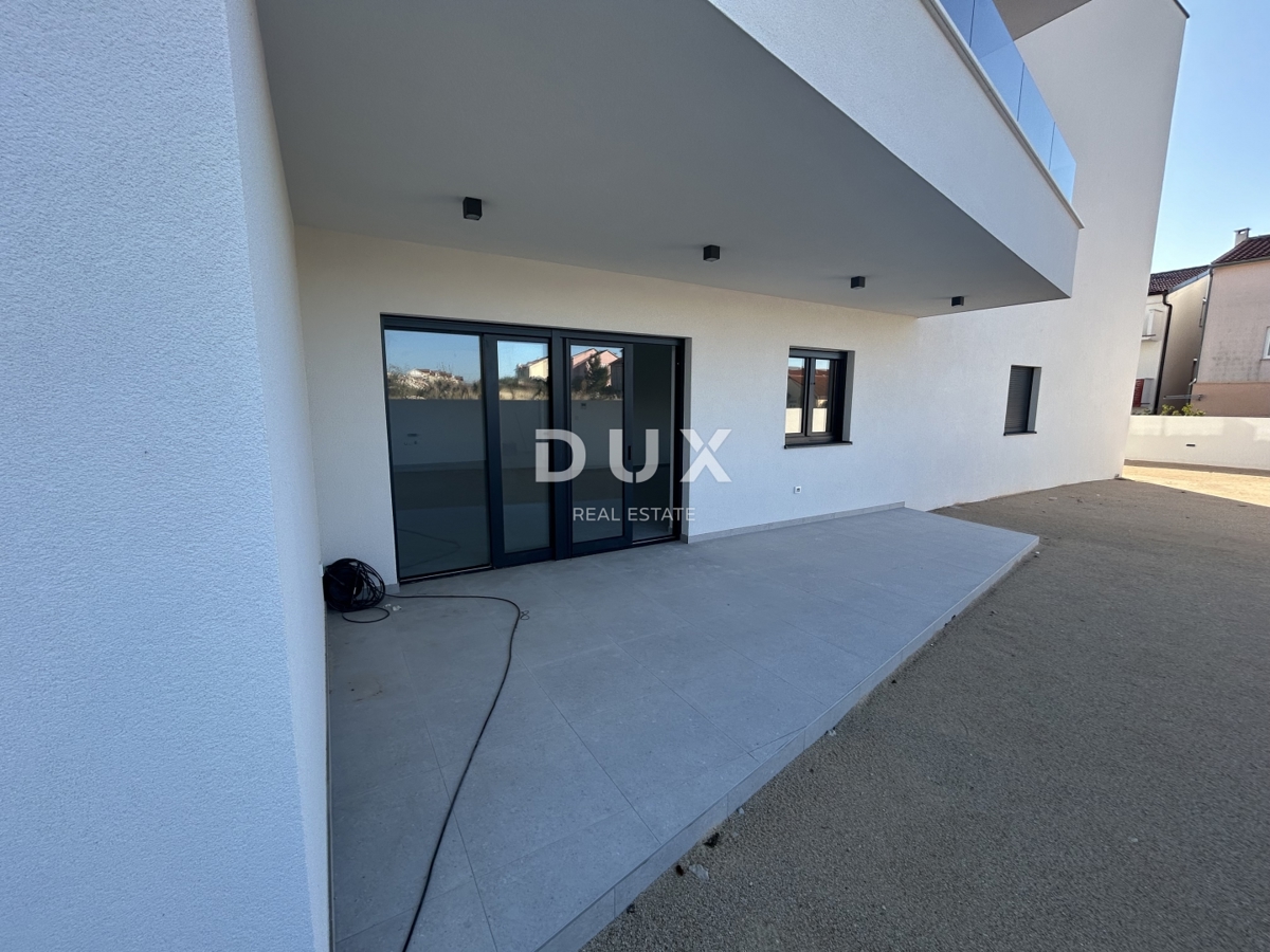 ŠIBENIK, VODICE - Confortevole appartamento duplex in posizione tranquilla