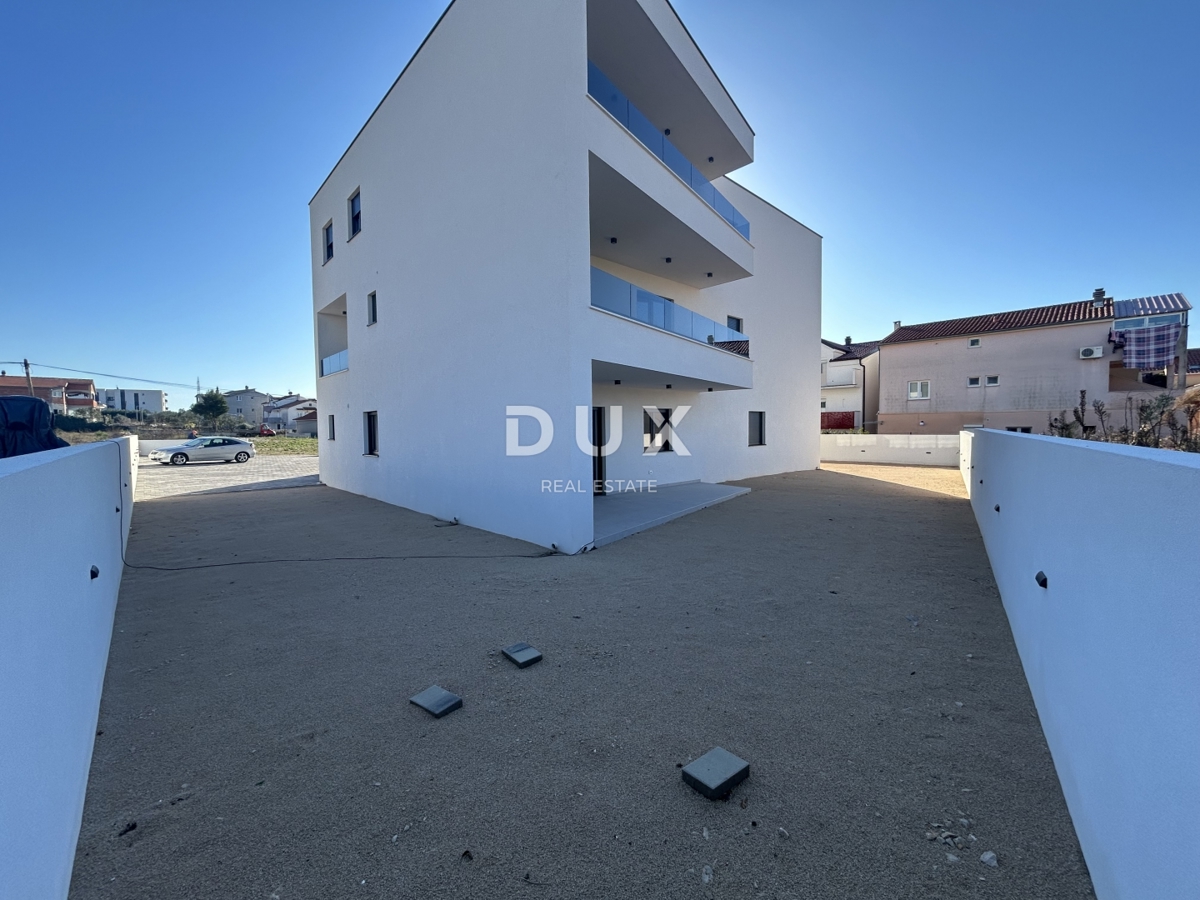 ŠIBENIK, VODICE - Confortevole appartamento duplex in posizione tranquilla