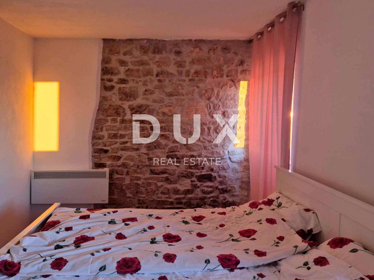 ISTRIA, PARENZO - Casa in pietra adattata