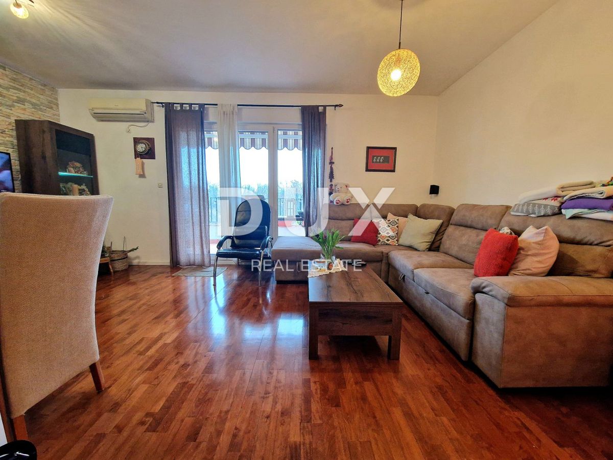 RIJEKA, SRDOČI - appartamento su due piani con 4 camere da letto, 145m2