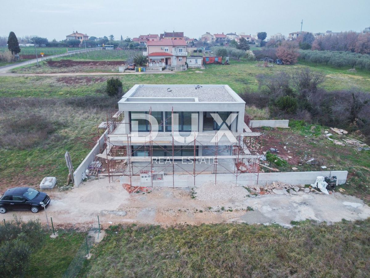 UMAGO, SAVUDRIJA - villa di lusso con piscina vicino ai resort Kempinski e Petram, vicino alla spiaggia!
