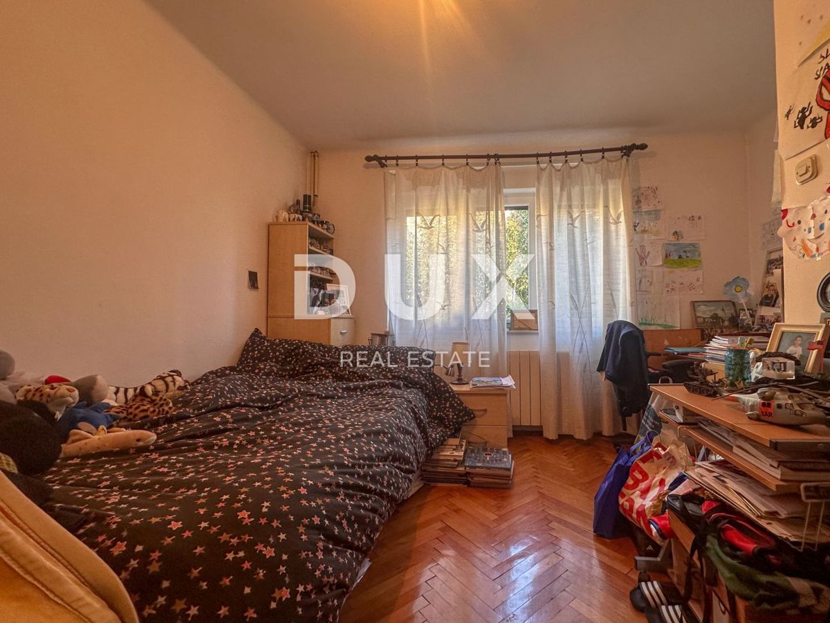 RIJEKA, KRIMEJA - casa a schiera 4 camere da letto + soggiorno, parcheggio, giardino