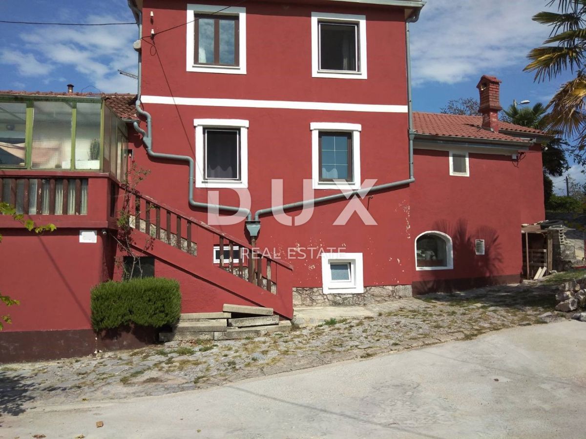 ABBAZIA, MATULJI, JURDANI - casa con garage e giardino di 863 m2!!! OPPORTUNITÀ!!!