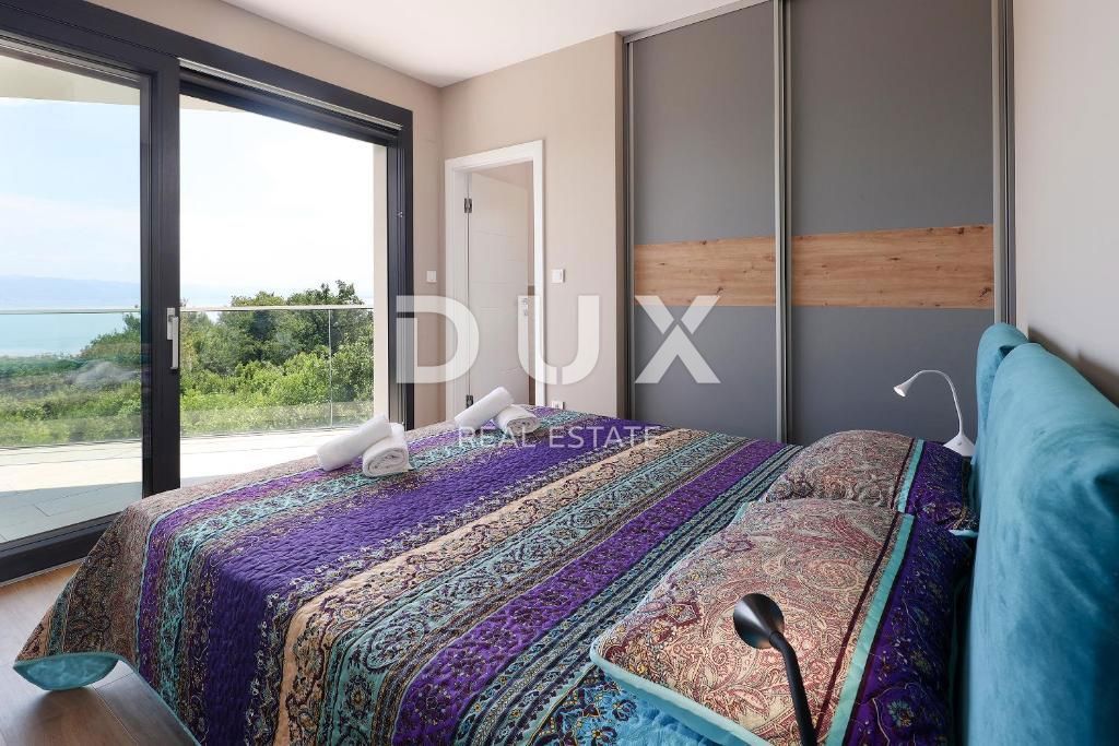 OPATIJA, IKA - lussuoso appartamento duplex in posizione tranquilla con due terrazze e vista panoramica sul mare