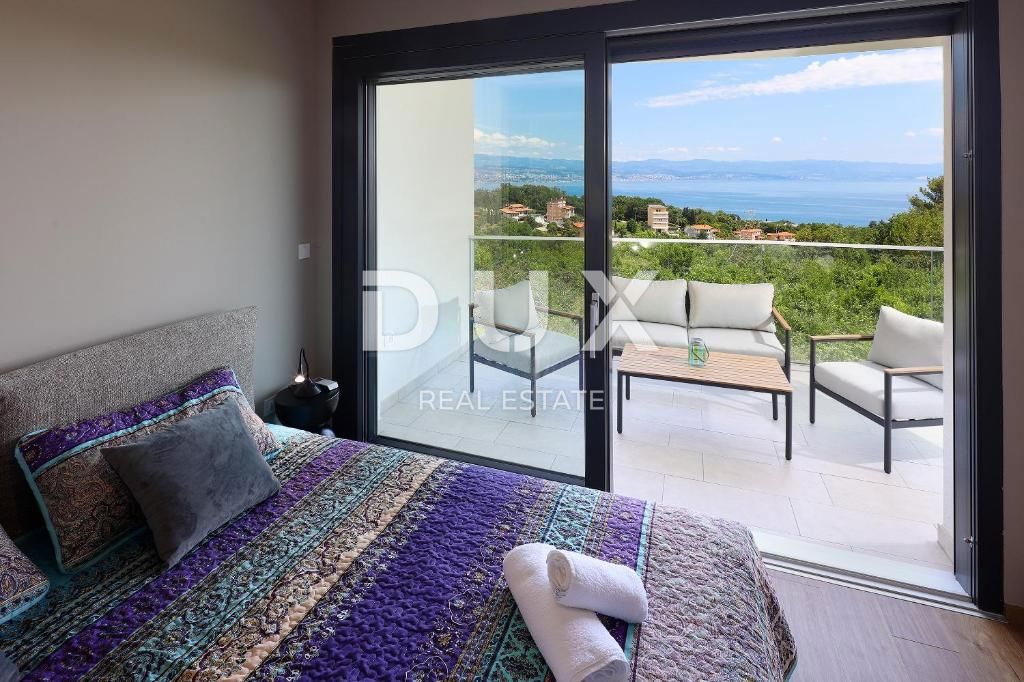 OPATIJA, IKA - lussuoso appartamento duplex in posizione tranquilla con due terrazze e vista panoramica sul mare