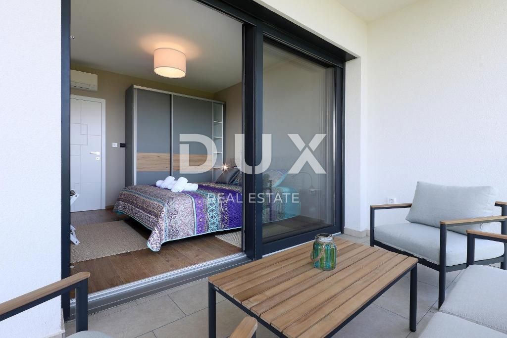 OPATIJA, IKA - lussuoso appartamento duplex in posizione tranquilla con due terrazze e vista panoramica sul mare