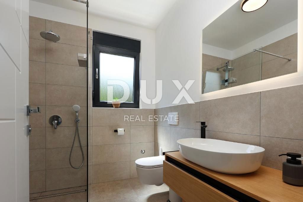 OPATIJA, IKA - lussuoso appartamento duplex in posizione tranquilla con due terrazze e vista panoramica sul mare